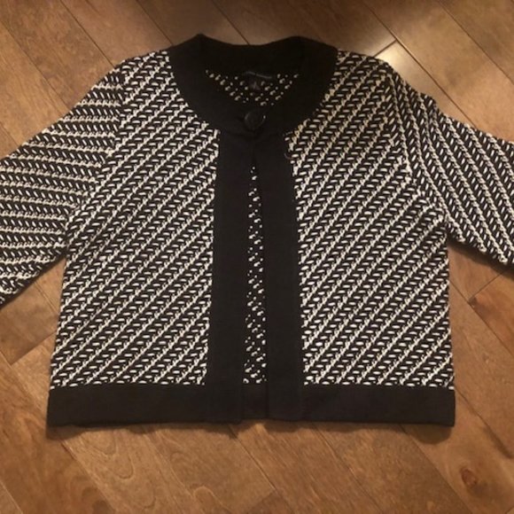 Banana Republic Cardigan - NWOT - Picture 1 of 3